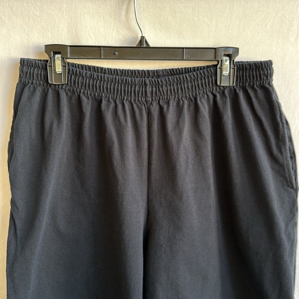 Russell Athletic black drawstring athletic shorts, size L - Picture 2 of 6